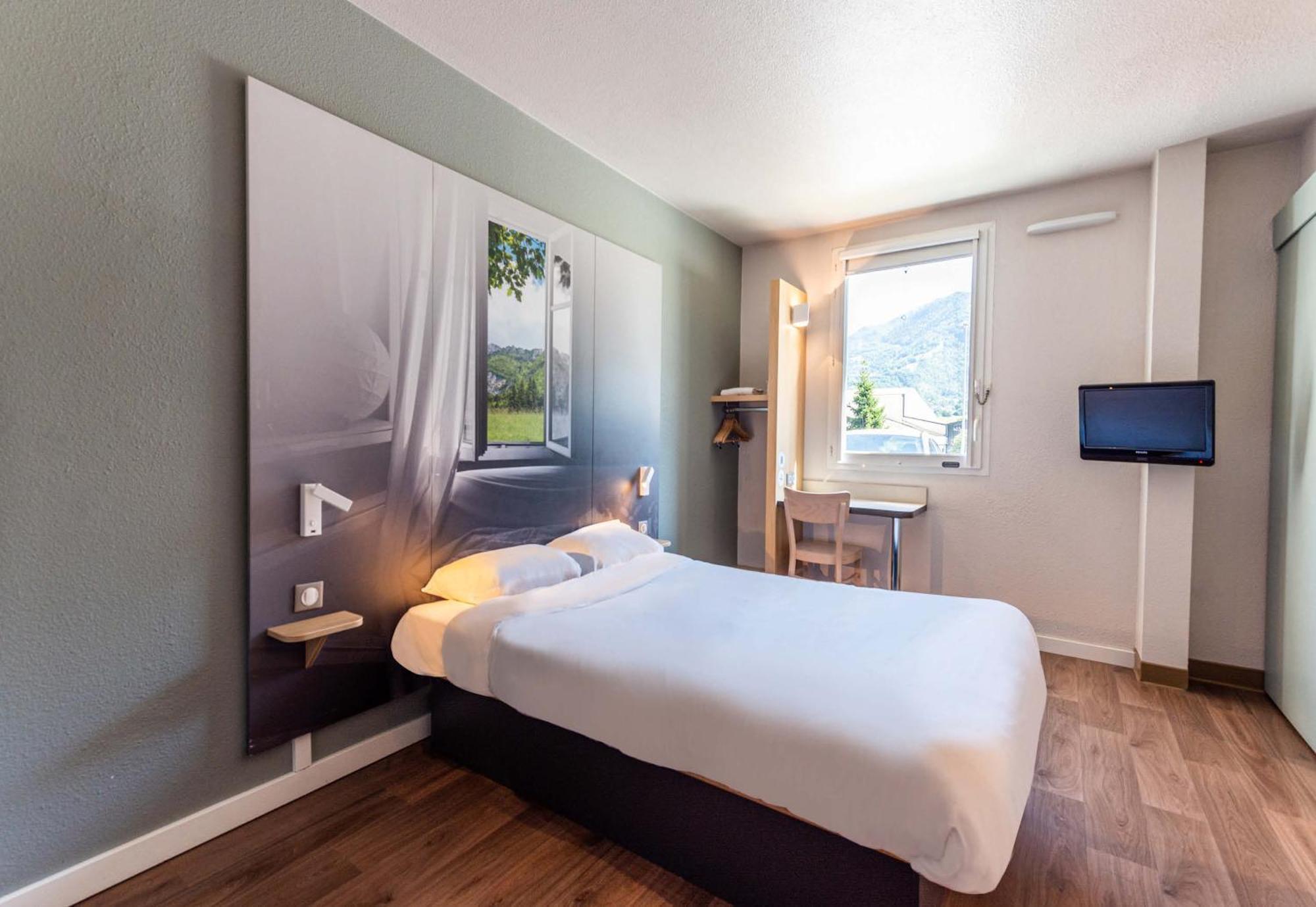 B&B Hotel Saint Jean De Maurienne Sainte-Marie-de-Cuines ภายนอก รูปภาพ