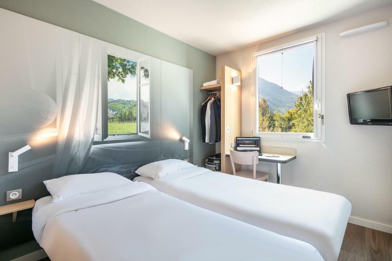 B&B Hotel Saint Jean De Maurienne Sainte-Marie-de-Cuines ภายนอก รูปภาพ